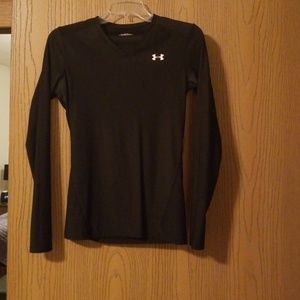 Plain black underarmor long sleeve